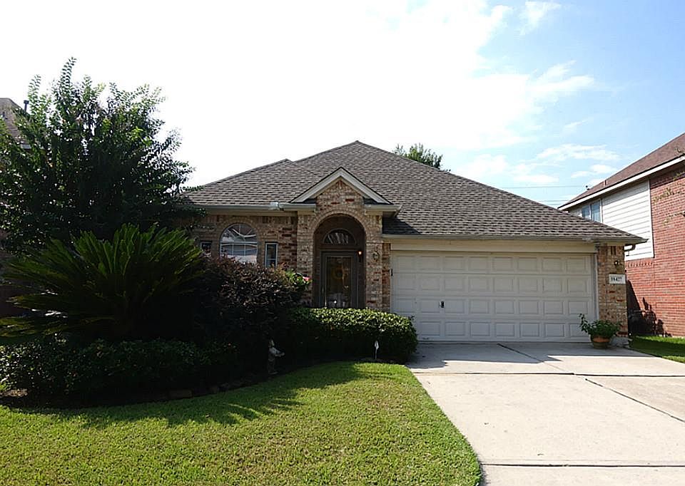1st image of 18427 Brenwood Manor Dr