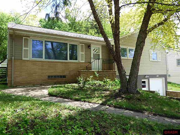 3rd image of 434 James Ave