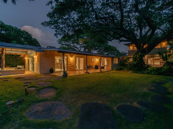 450 Laulea Pl, Paia, HI 96779
