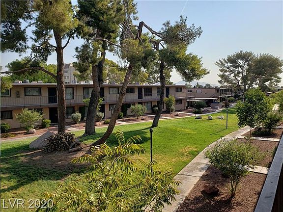 4th image of 565 S Royal Crest Cir Unit 23