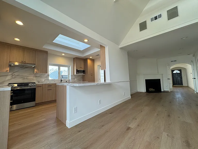 12227 Shetland Ln — Photo 5