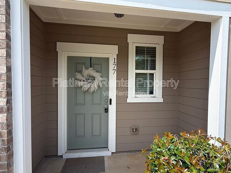 177 Swindon Dr — Photo 5