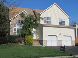 34 Shepherd Way, Kendall Park, NJ