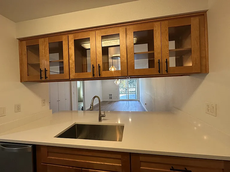 12345 Roosevelt Way NE #203 — Photo 4