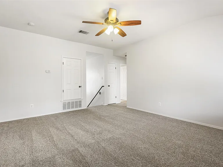 2604 Stenson Dr — Photo 18