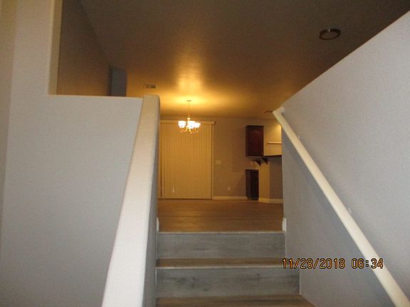 3rd image of 7482 Edgecove Ct