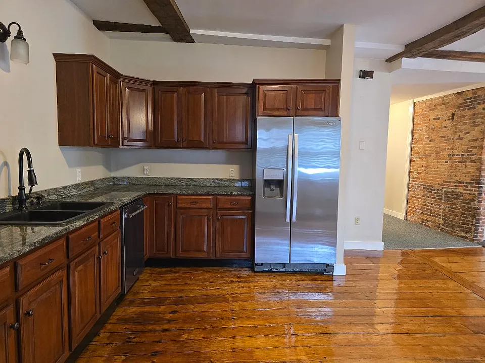73 Middle St #1