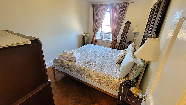 Rented by New York Dwellings LLC | media 32