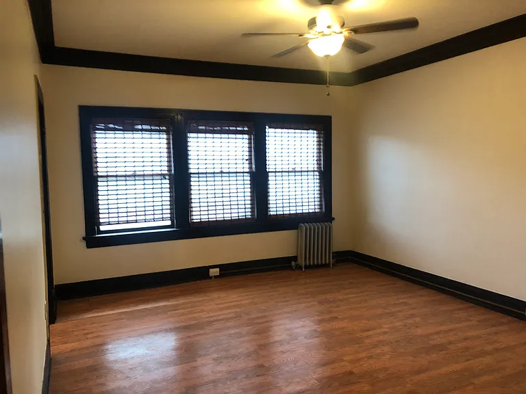 California Apartments — Photo 19