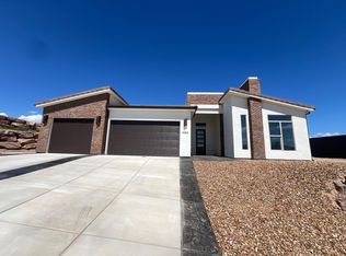 484 S Appian Way St, George, UT 84790