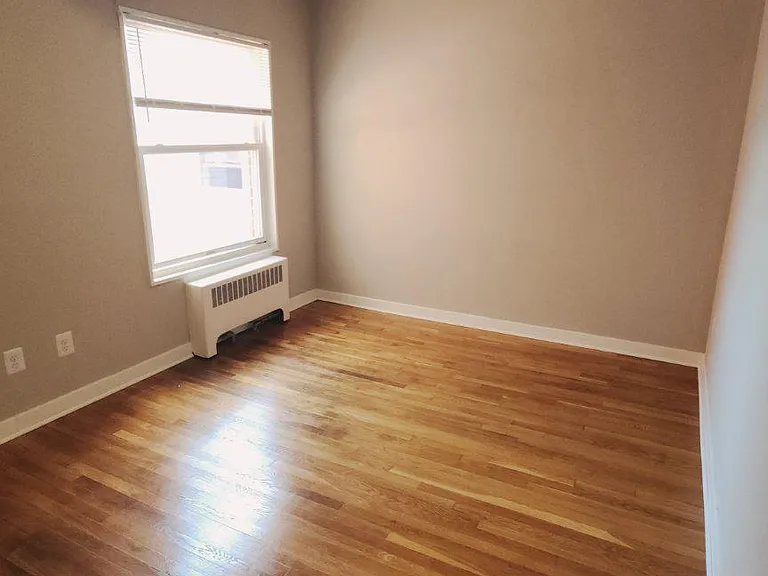 920 Madison St NW #301 — Photo 11