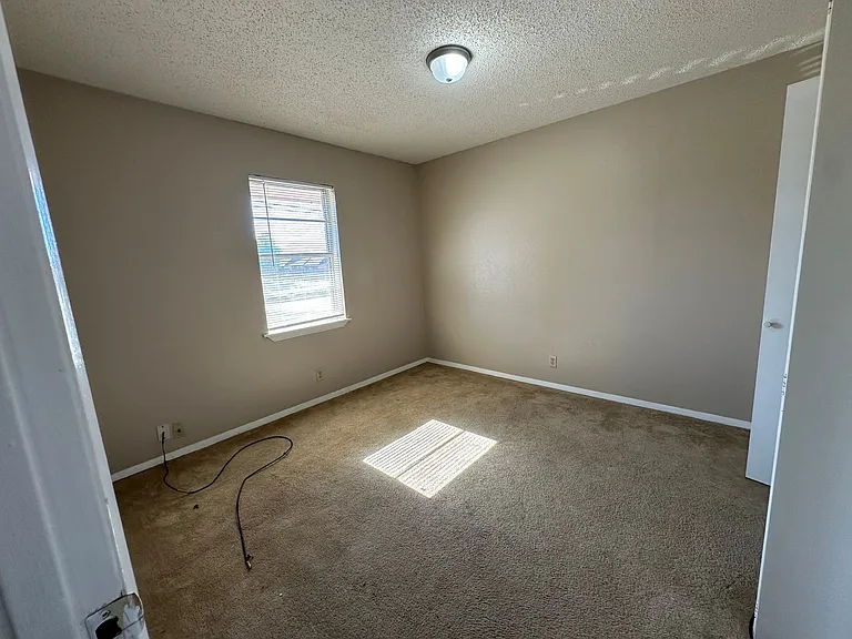 210 Memory Ln — Photo 11