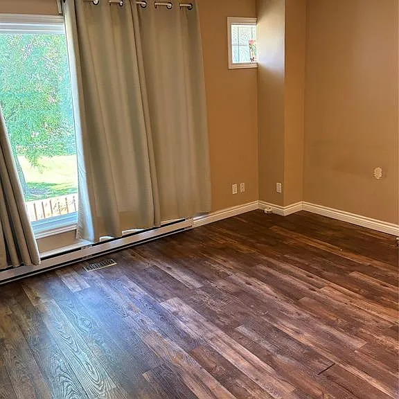 6266 Thornberry Cres — Photo 10