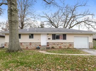 490 Myrtle Dr, Florissant, MO 63031