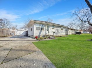 2424 Helmuth Ave, Evansville, IN 47714