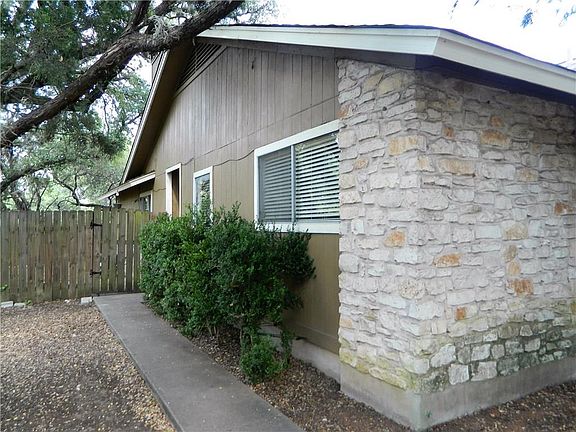 2nd image of 7503 Saint Amant Pl APT A