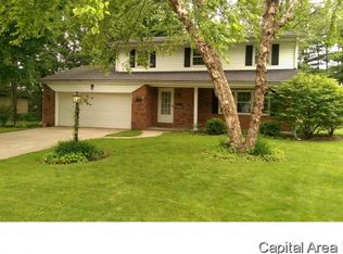392 Isle Royale Rd, Galesburg, IL 61401