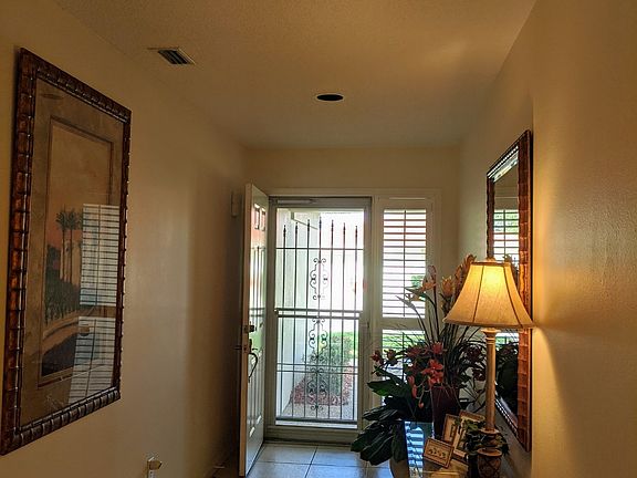 3rd image of 11325 SW Essex Dr