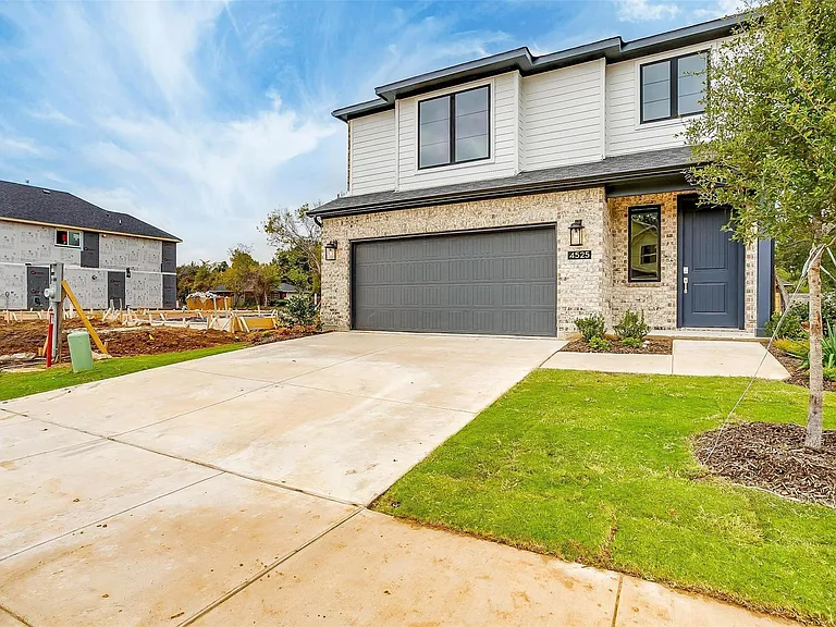 4532 Hogans Alley Dr — Photo 19
