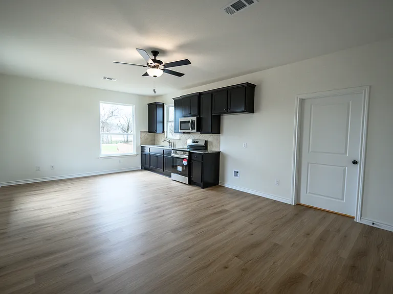 Studio Apartment ADU (refrigerator)