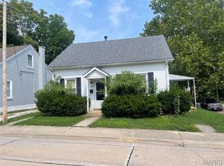 400 N 6th St, Belleville, IL 62220