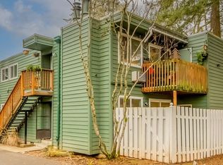 3930 Lake Grove Ave UNIT 3B, Lake Oswego, OR 97035