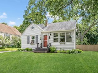 74 Winslow Ave, Warwick, RI 02886