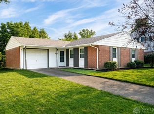 2907 Silvercliff Dr, Dayton, OH 45449