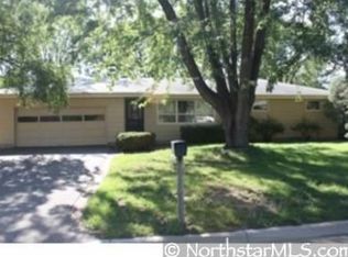 890 Patton Rd, New Brighton, MN 55112