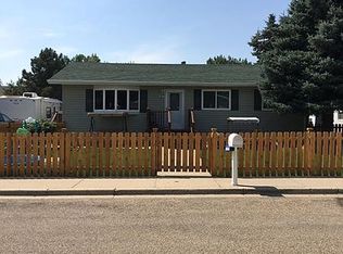 1817 9th Ave E, Williston, ND 58801