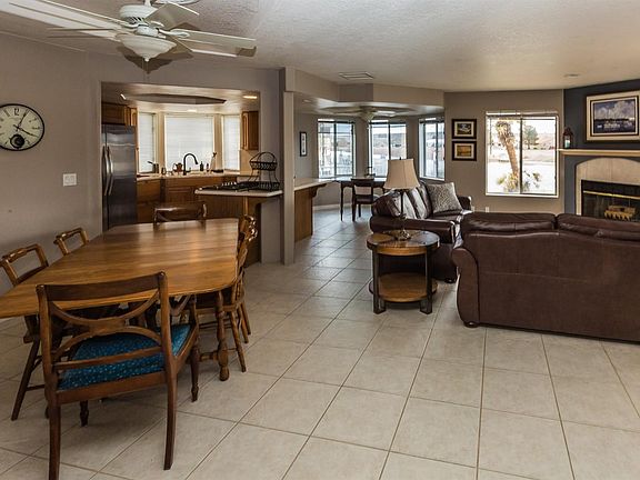 3rd image of 14534 Jamaica Ln