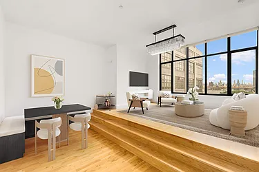 360 Furman Street, #922/923