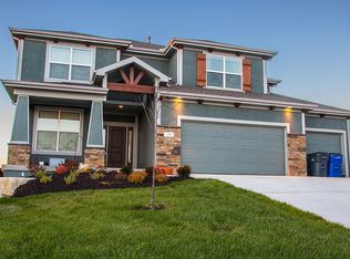 295 S Mesquite St, Olathe, KS 66061