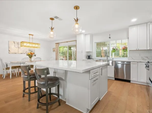 2801 Jacaranda Ave, Carlsbad, CA 92009