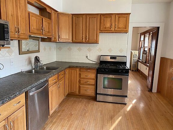 3rd image of 2600 Ulysses St NE