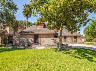 15226 La Paloma Dr, Houston, TX 77083