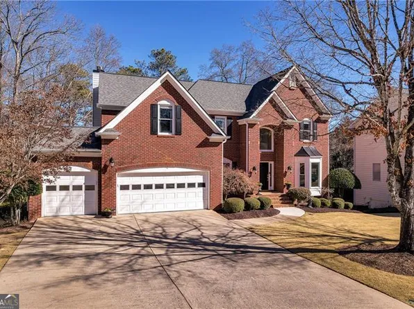 6105 Georgetown Park Dr, Norcross, GA 30071