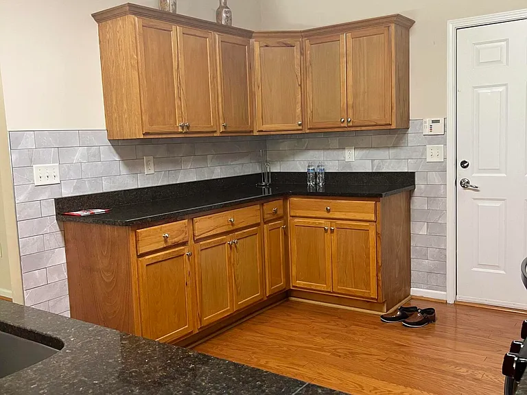 308 Dyersville Dr — Photo 27