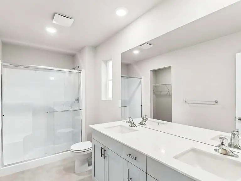 1561 SW Fielder Pl — Photo 25