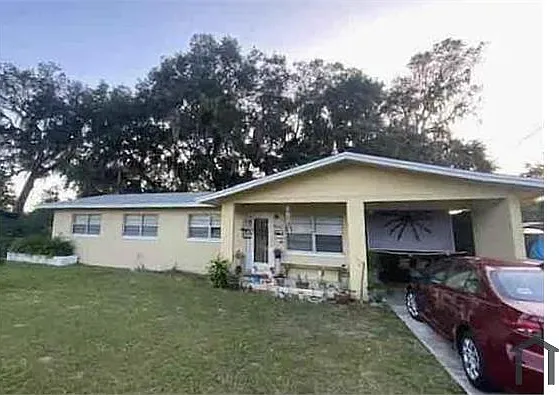 4 bed, 1141 sqft, $2,100 — Photo 2
