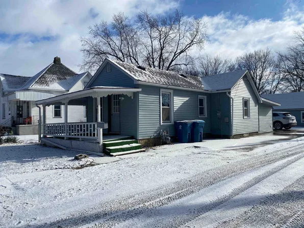 405 6th St, Mendota, IL 61342