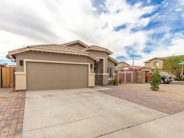 1265 W Fruit Tree Ln — Photo 23