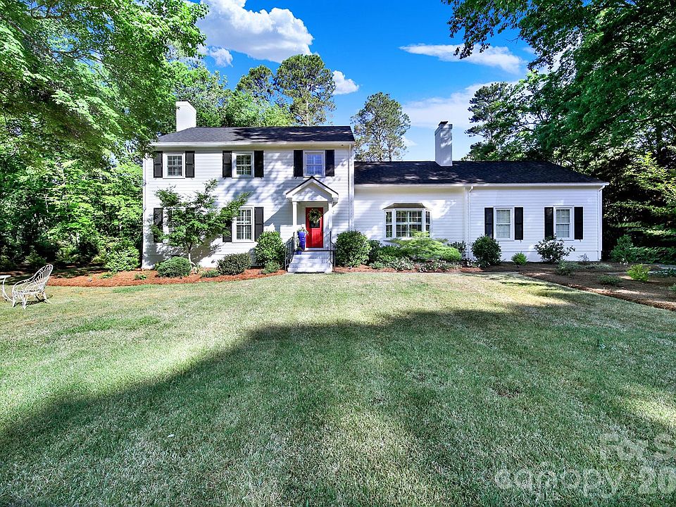 1st image of 537 Briarwood Rd