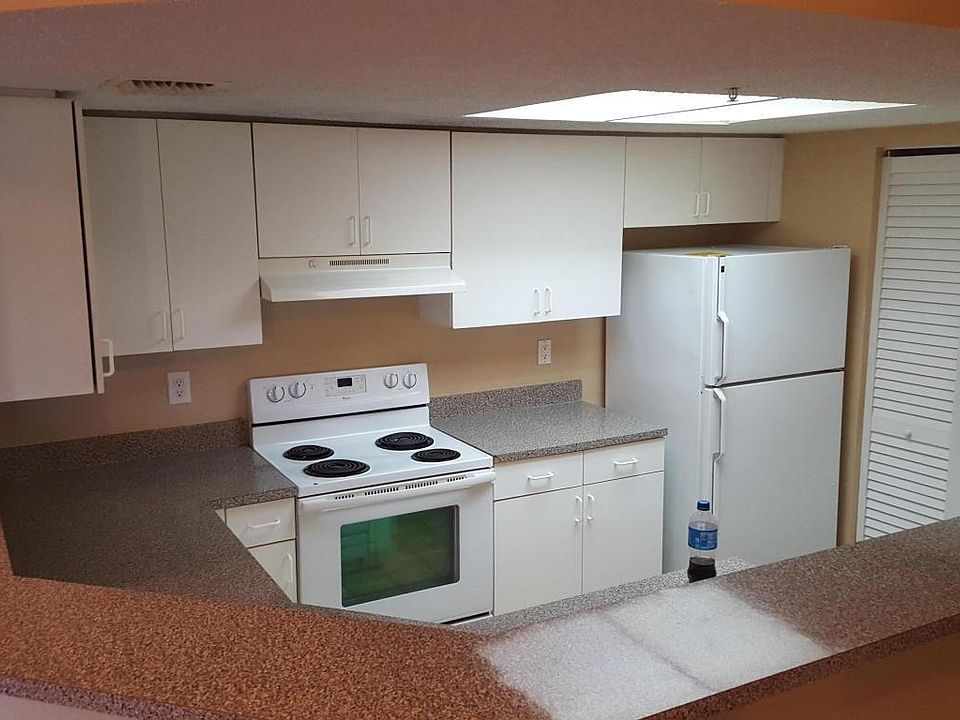2nd image of 8875 Okeechobee Blvd APT 307