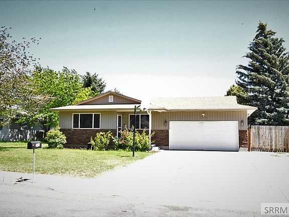 2nd image of 313 Tyra Dr