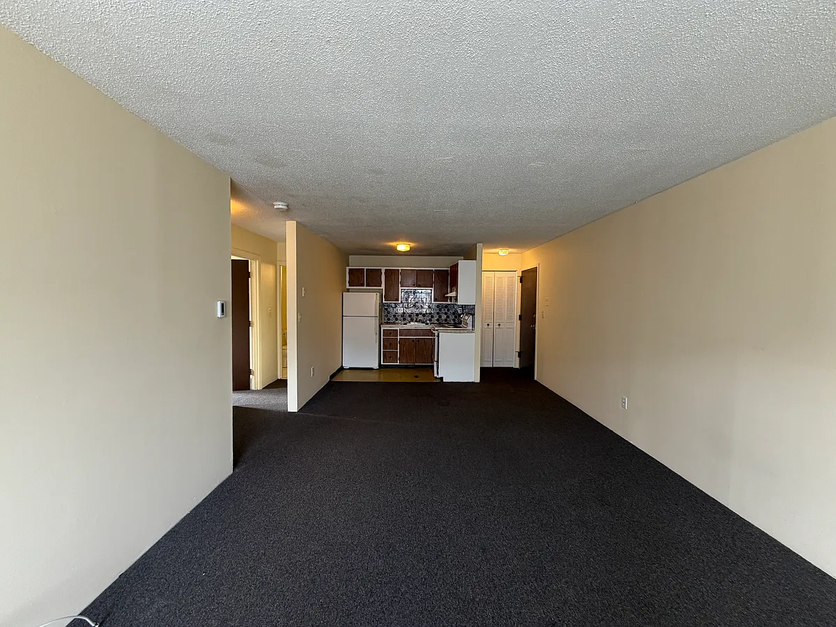 Building Photo - 153 2nd St #254
