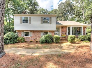 2308 Shoreham Dr, North Chesterfield, VA 23235