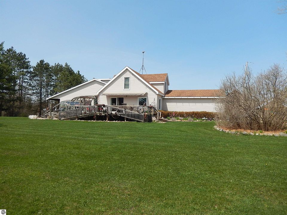 5126 Ziemer Rd, Gladwin, MI 48624 Zillow