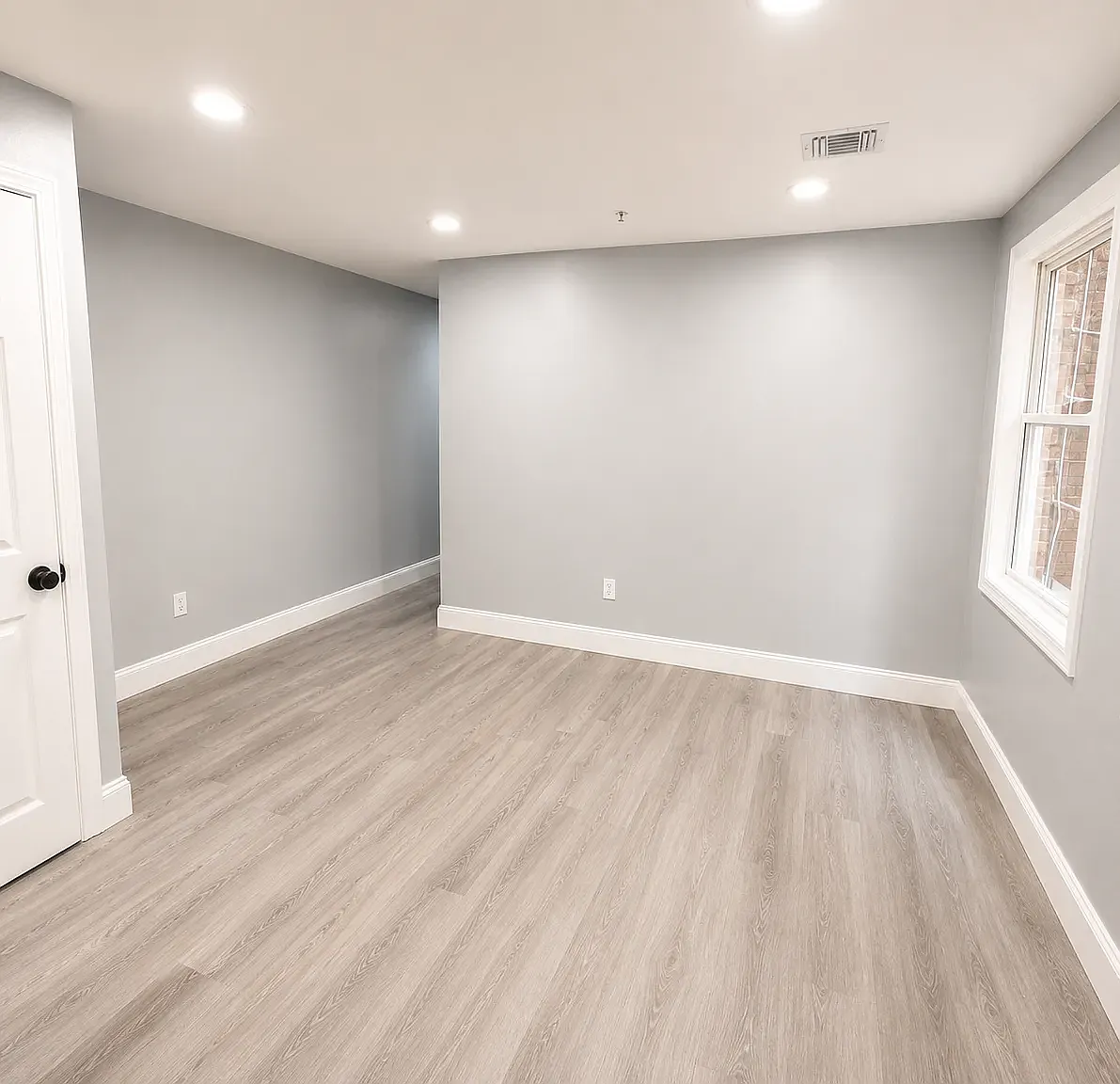 4 bed, 1200 sqft, $2,549 — Photo 4