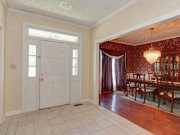 5th image of 3001 N Lakebridge Dr